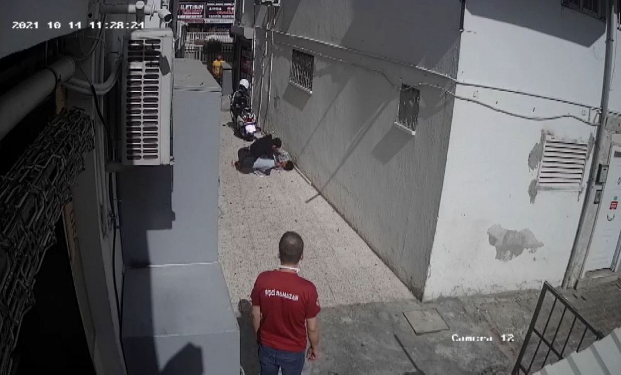 Tatilci Kırgız Genç Ölüme Atladı