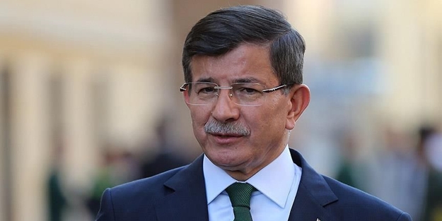 Davutoğlu Asansör Kazası Geçirdi