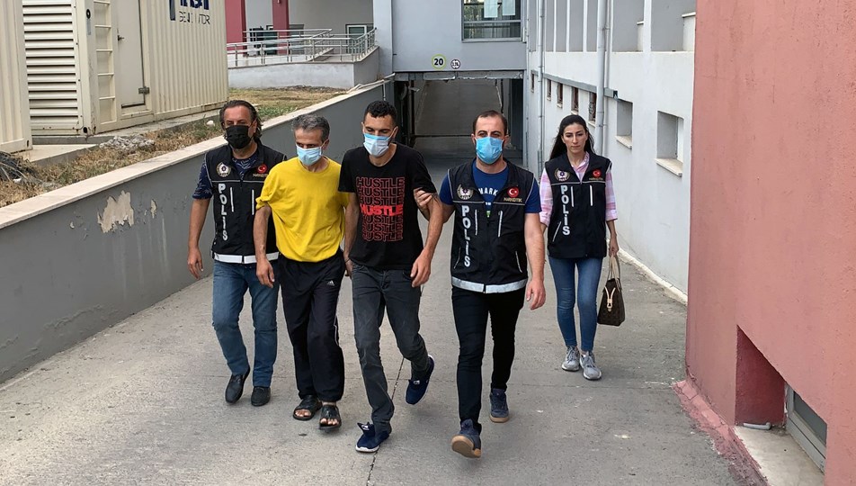 Uyuşturucu Satıcısı: "Satmıyoruz, İyilik Olsun Diye Veriyoruz"