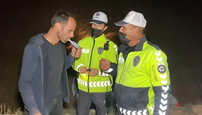 Alkol Testini Kendi Yapan Sürücü: Alkollüyüm O Zaman