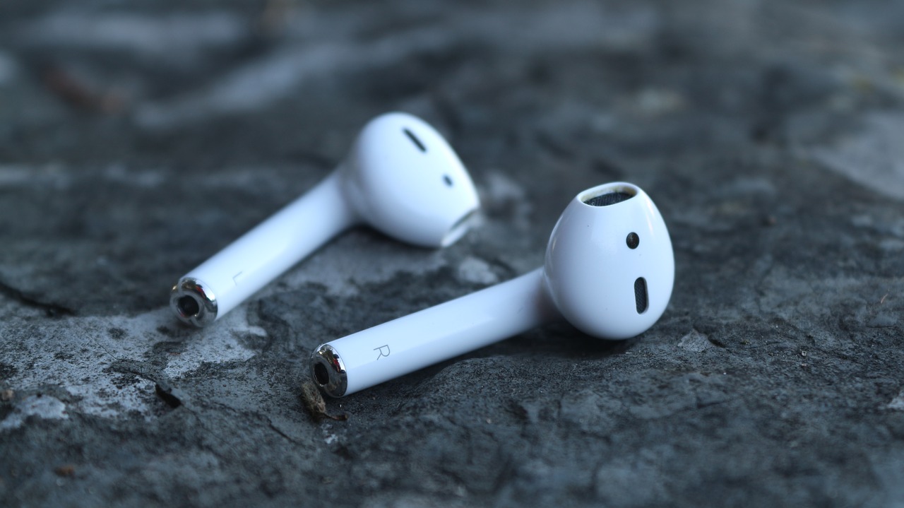 İlaç Yerine AirPods Yuttu, Midesinin Sesini Duydu!