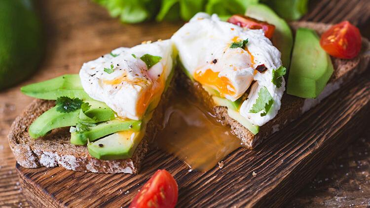 Kahvaltıda Lezzet Şöleni: Avokadolu Poşe Yumurta Tarifi