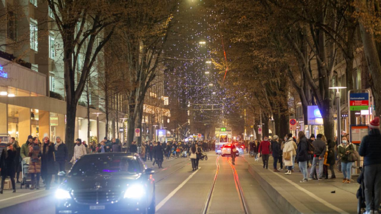 İsviçre Omicron Varyantının Yayılması Üzerine Yeni Tedbirler Aldı