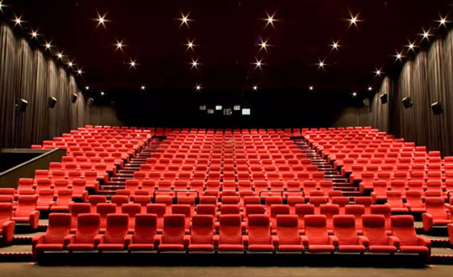 Sinema Seyircileri Giderek Azalıyor!