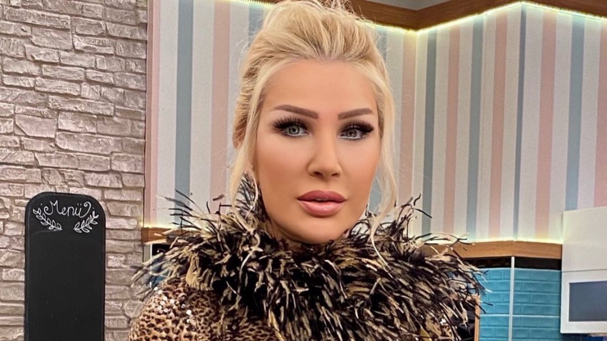 Seda Sayan Kendisinden 25 Yaş Küçük Vokalistiyle mi Evleniyor?