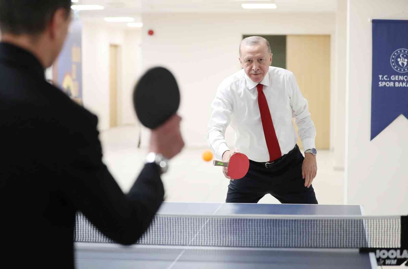 Cumhurbaşkanı Erdoğan'dan KYK Kredi ve Burs Açıklaması