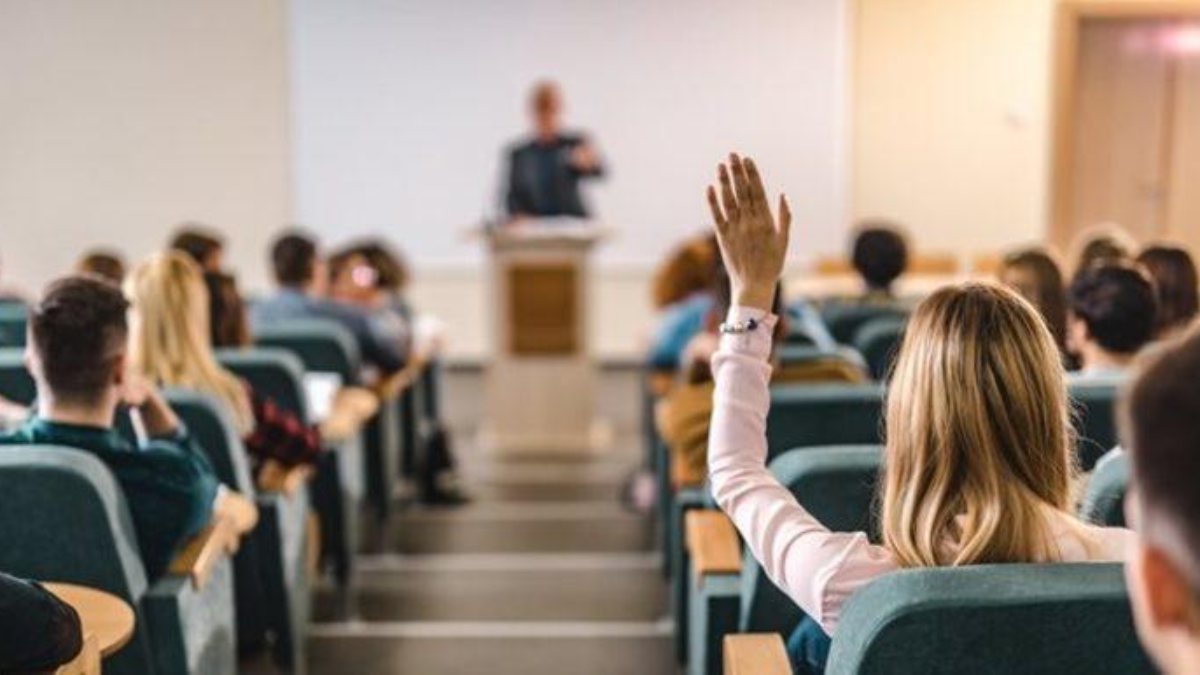 Öğrencilere Müjde! Emin Akbaşoğlu Af Çalışması Başlatıldığını Duyurdu