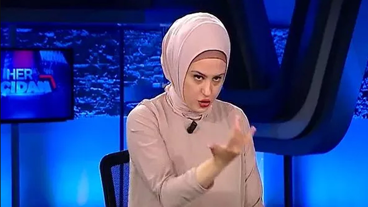 Canlı Yayında Cin Çıkardığı İddia Eden Kadından Şok Açıklama