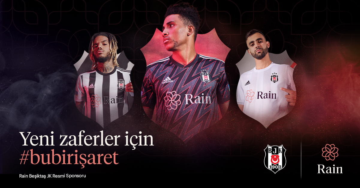 Beşiktaş Formaları Görücüye Çıktı, Taraftarlar Yoğun İlgi Gösterdi