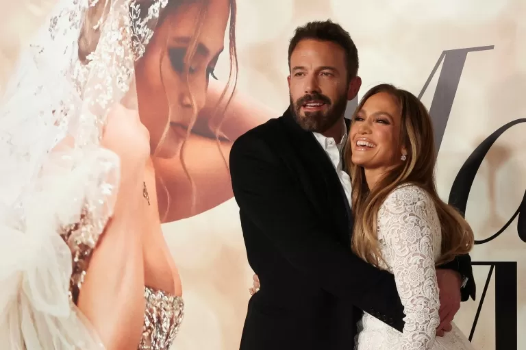 Ben Affleck ve Jennifer Lopez evlendi