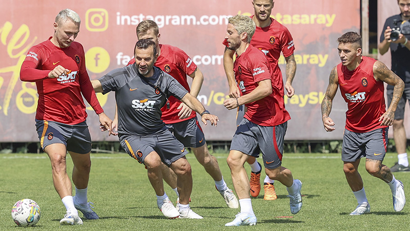 Okan Buruk’tan Mertens ve Torreira Hamlesi