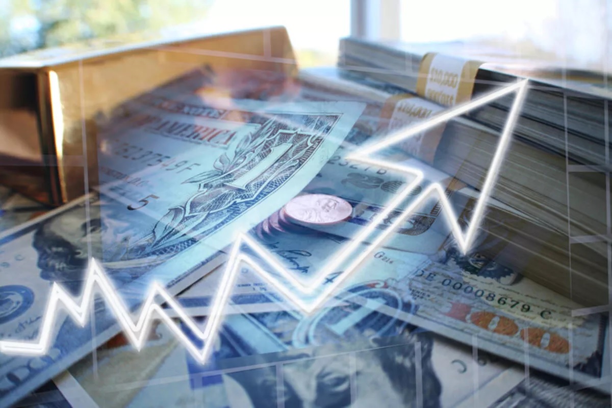 Dolar Son 20 Yılın Rekorunu Egale Etti