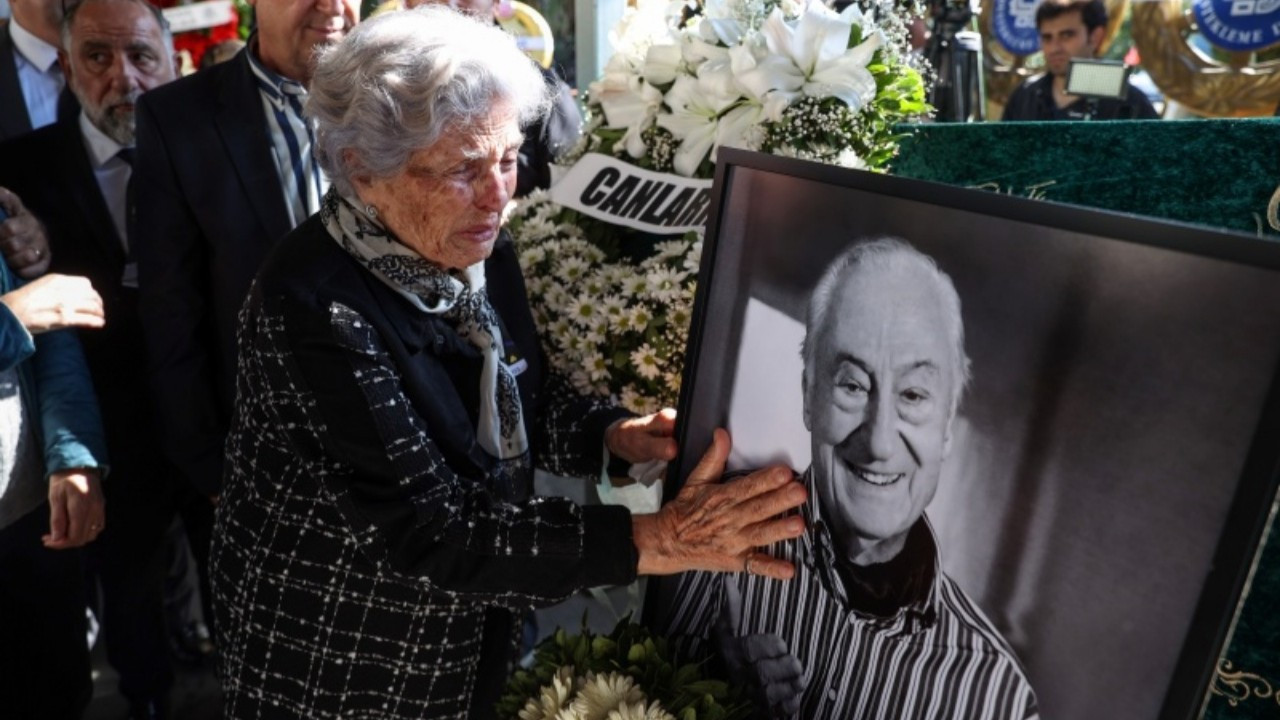 Halit Kıvanç’ın Oğlu İsyan Etti: Gözüktüler, gittiler