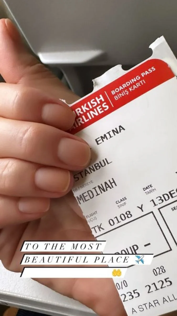 Emina Jahovic Umreye Gitti!