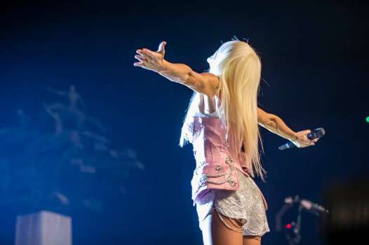 İzmir'de Gülşen Fırtınası