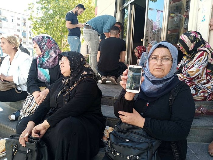 Diyarbakır'daki Oturma Eyleminde Gerginlik!