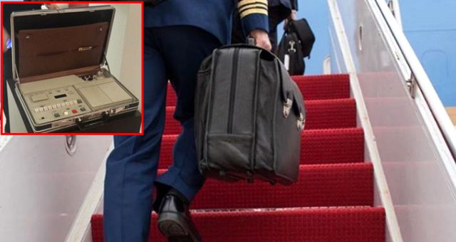 Putin'in yanından ayırmadığı çantanın sırrı çözüldü