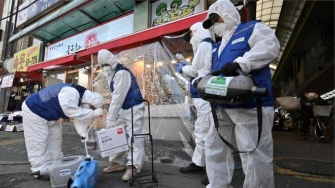 Dünya Koronavirüste Pandemiye Yaklaşıyor!