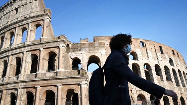 İtalya'da Koronavirüs Nedeniyle Sağlık Sistemi Çöktü