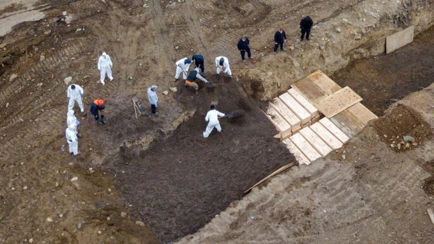 ABD’de Korkunç Tablo: Toplu Mezarlar Kazılıyor!
