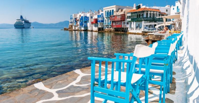 Yunanistan'da Turizm Sektörü Açılıyor