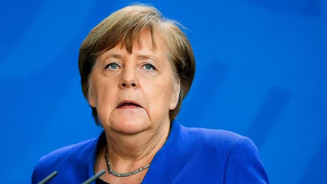 Almanya Başbakanı Merkel’in e-postaları Hacklendi