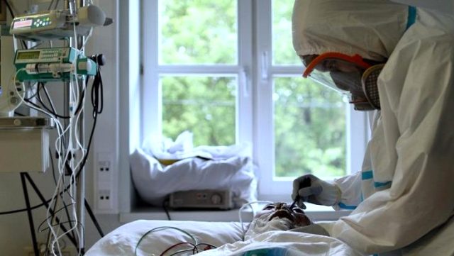 Üretilen Yapay Zeka Ülkelere Göre Salgının Bitme Tarihini Öngördü