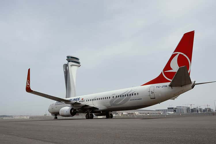 Türk Hava Yolları'ndan Tarihi Uçuş