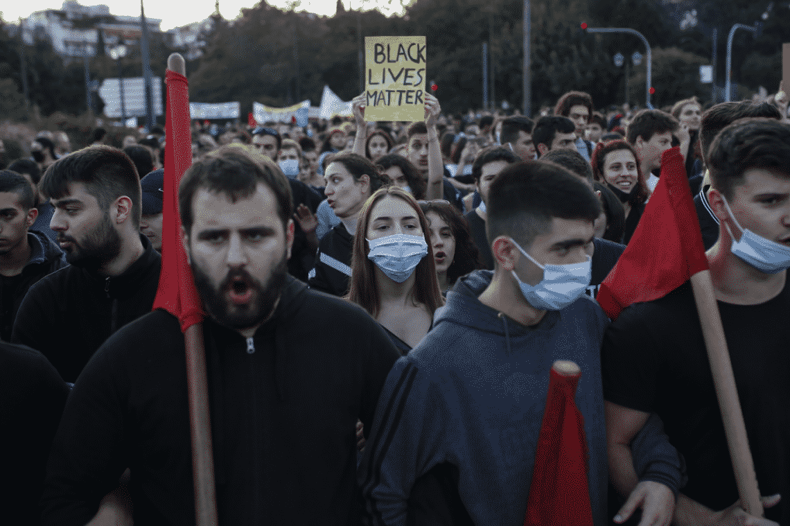 Yunanistan’daki ‘George Floyd’ Protestosunda Çatışma Çıktı