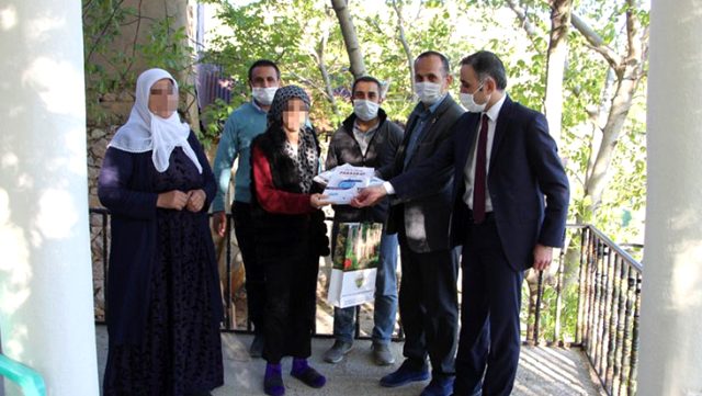 Sınava Girecek Öğrencileri Ziyaret Eden Belediye Başkanı Pozitif Çıktı!