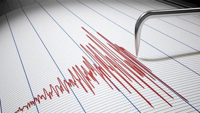 Bingöl'de Deprem Paniği!
