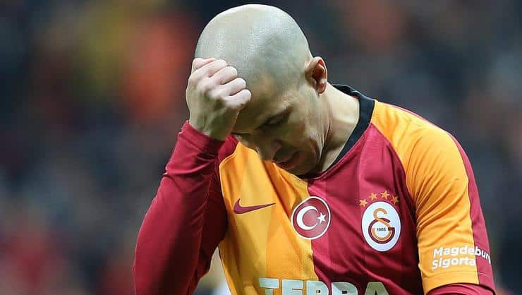 Galatasaray Feghouli’yi Gözden Çıkardı!