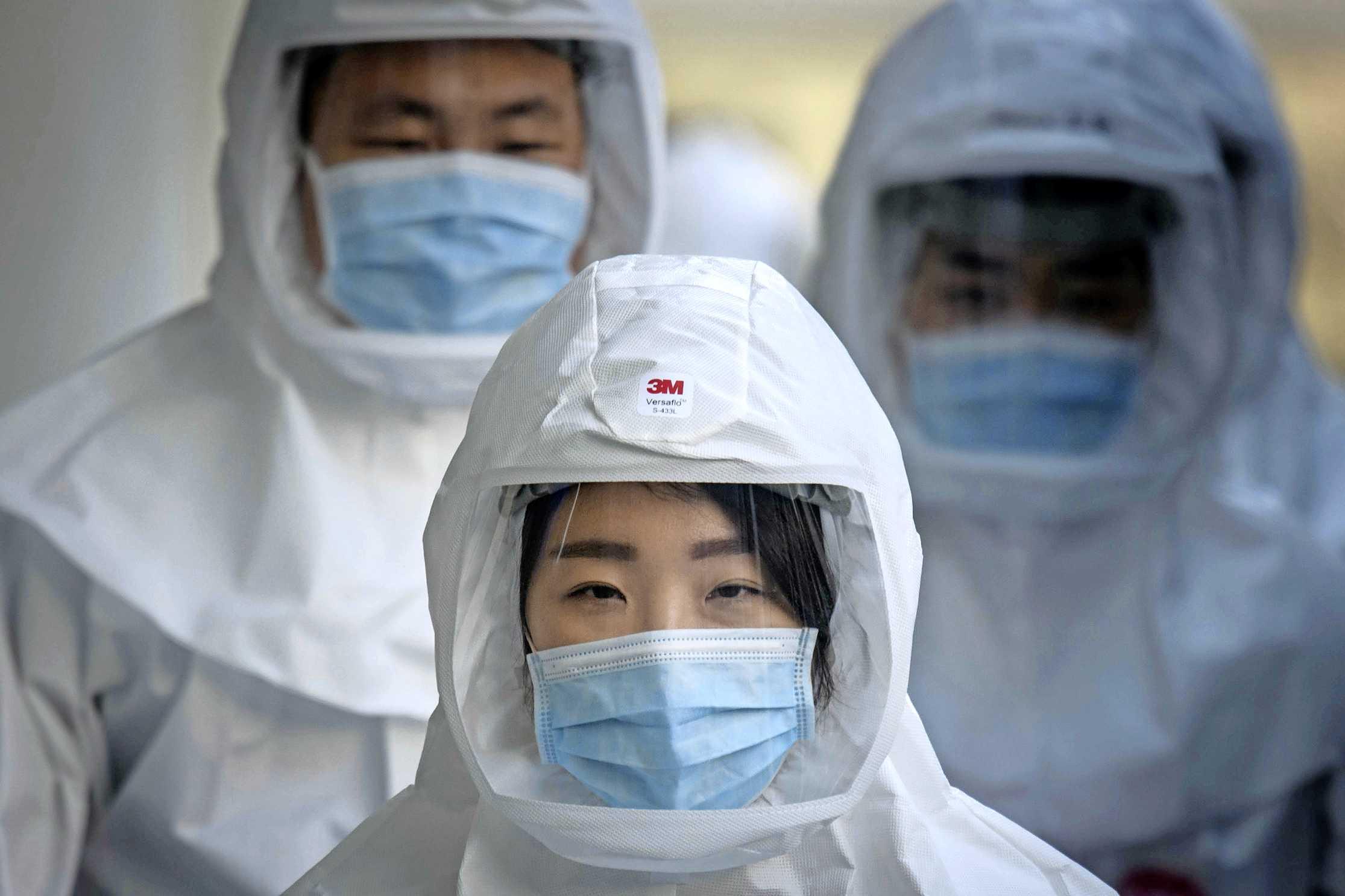 Güney Kore Mutasyona Uğramış Koronavirüsle Savaş Halinde