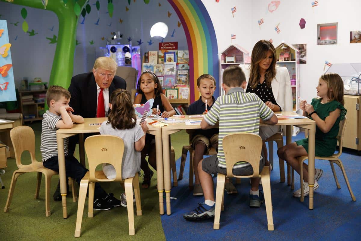 Donald Trump Okulların Açılmasını İstiyor