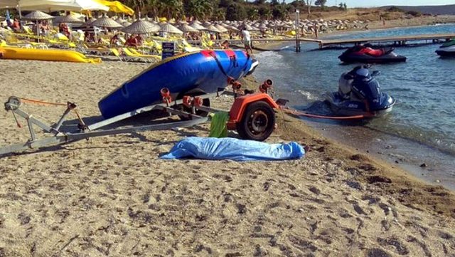 İzmir’de Tekne Battı, 4 Kişi Hayatını Kaybetti