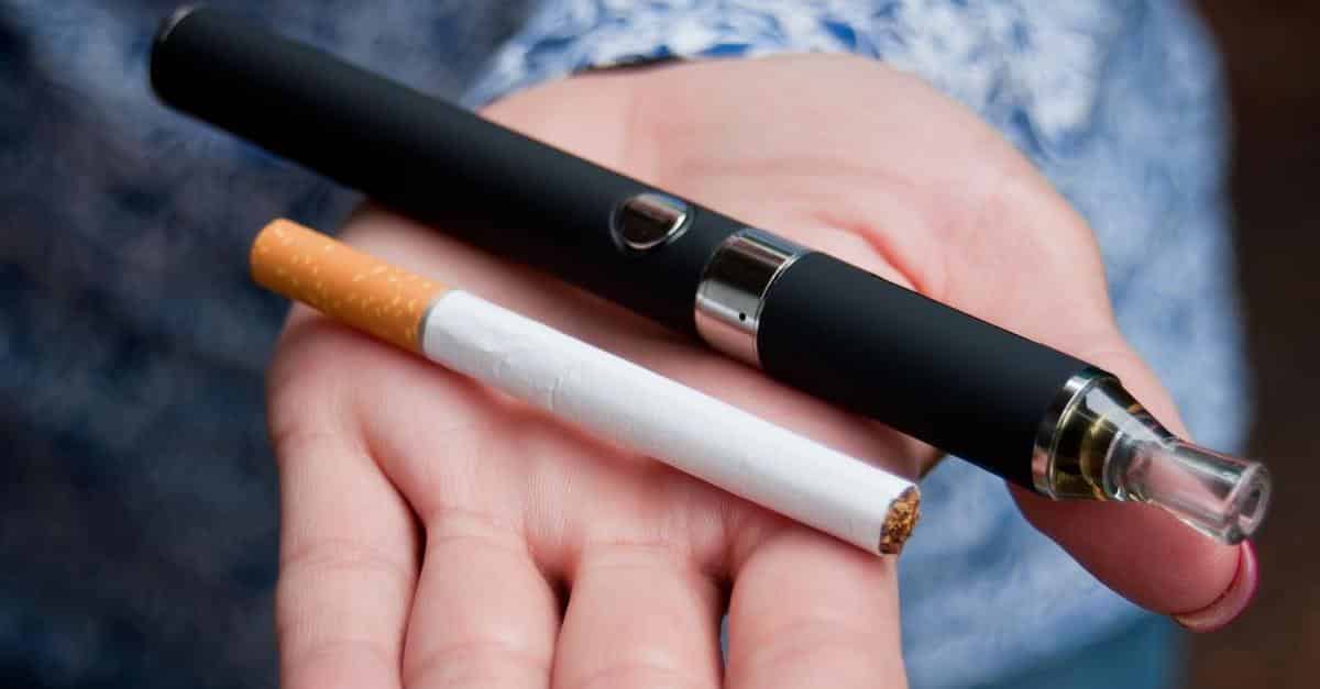 Elektronik Sigara Kullanıcılarına Kötü Haber: Koronavirüs Riskini Artırıyor!