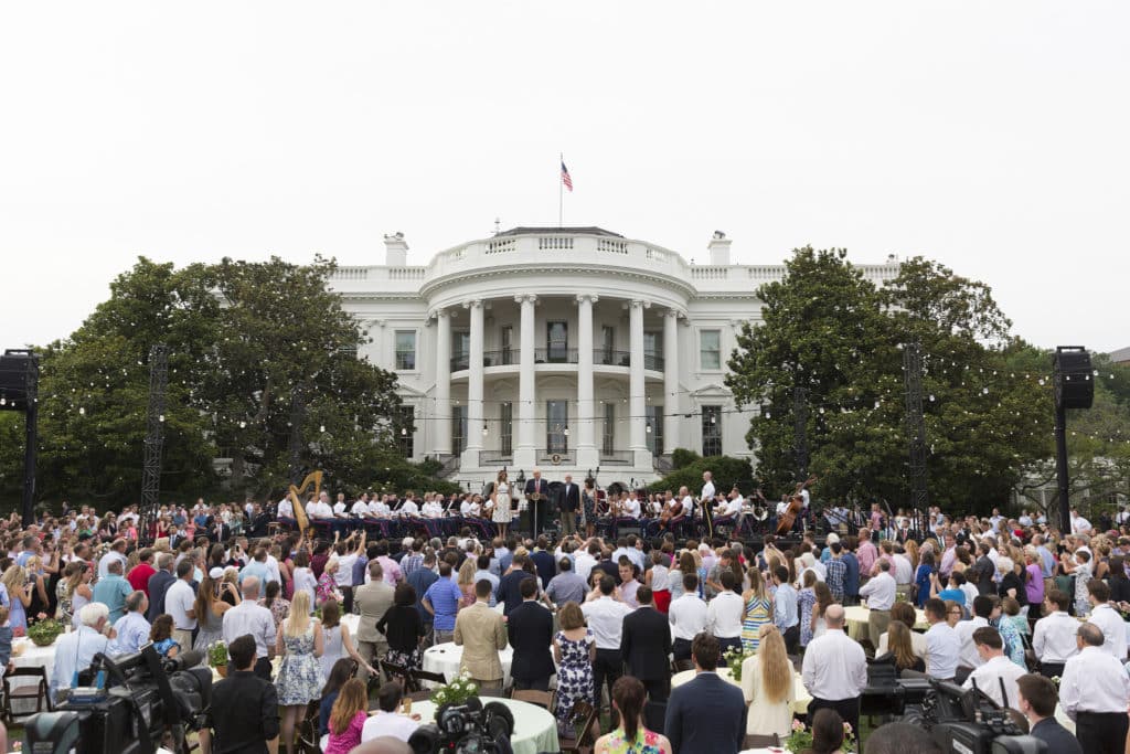 Beyaz Saray Yeniden Açılıyor!