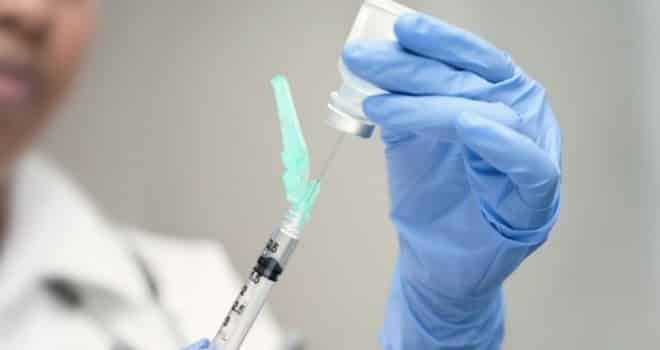 Türkiye'de İlk Koronavirüs Aşısı Geçen Hafta Yapıldı: Ciddi Yan Etki Yok