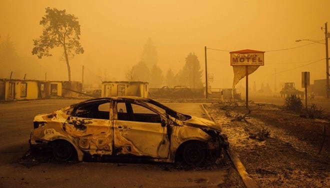 500 Bin Kişi Yangın Nedeniyle Evlerini Terk Etti