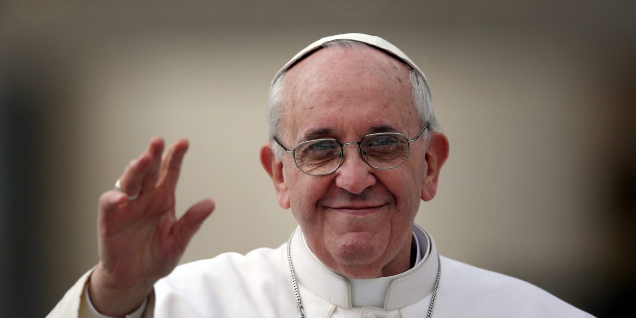 Papa Francesco Eşcinsel Birlikteliği Onayladığını Açıkladı