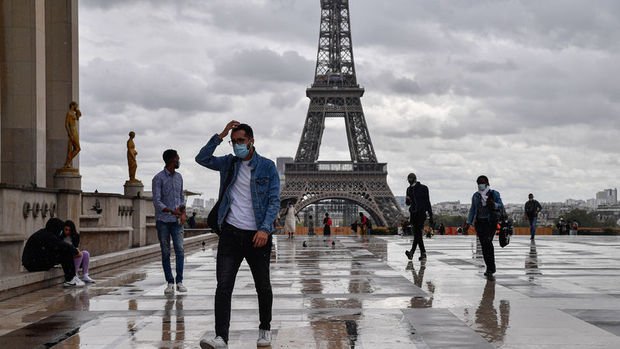 Fransa’da 30 Ekim’den İtibaren Sokağa Çıkma Yasağı Uygulanacak