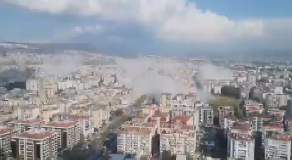 Son Dakika: İzmir’de 6.6 Şiddetinde Deprem!