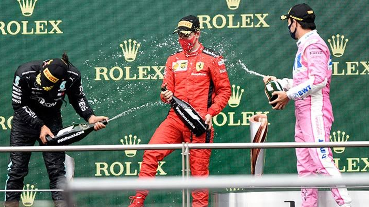 Formula 1 Kutlamaları Sırasında Şampanya Yerine Gazoz Patlatıldı