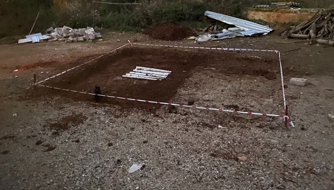 Muğla’da Top Oynarken Tarihi Mezar Bulundu!