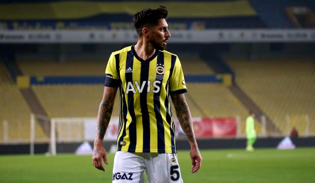 Fenerbahçe’de Krizin Adı: “Jose Sosa!”