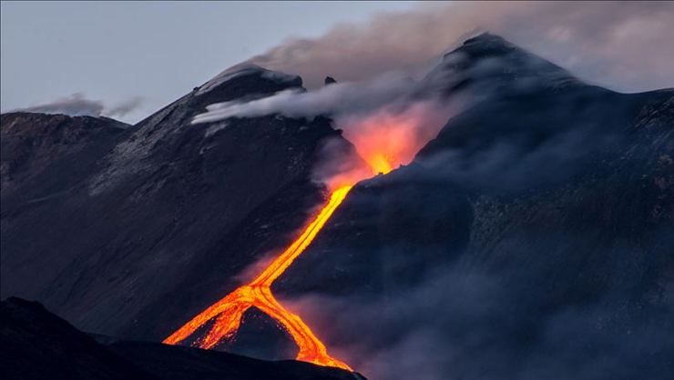 Etna Yanardağı’nın Patlama Anı!