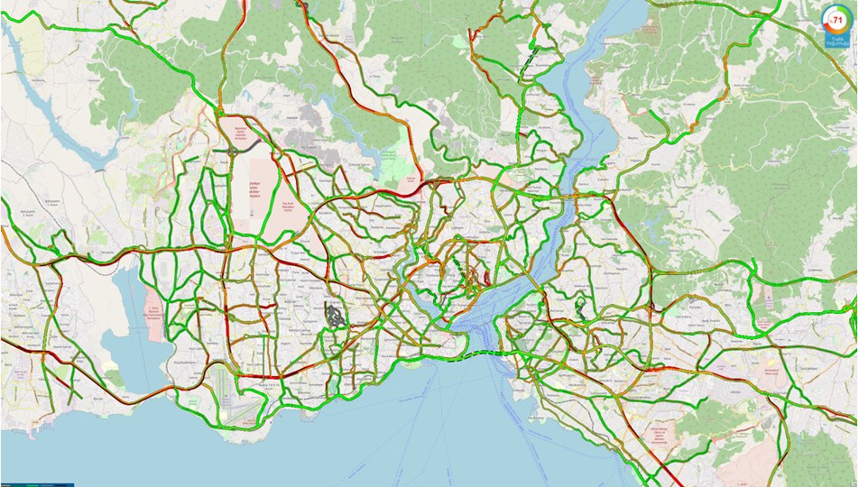 İstanbul Trafiği Felç Oldu! Yoğunluk Yüzde 80'i Aştı 
