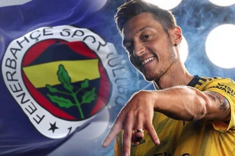 Mesut Özil: “Fenerbahçeliyim, Çok Mutluyum!”