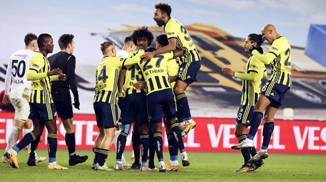 Fenerbahçe Mutlu “Mesut!”