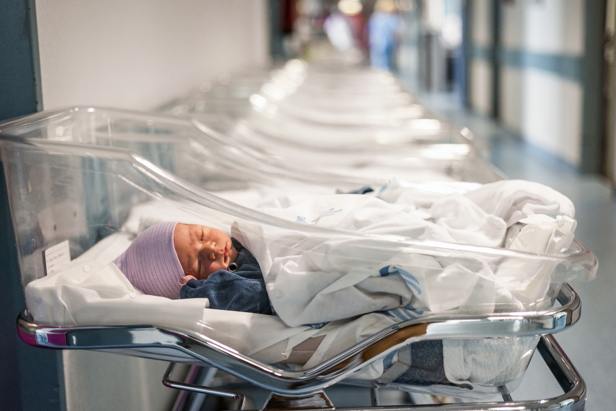Hemşire İtiraf Etti: Yeni Doğmuş 5 Bin Bebeğin Yerini Değiştirdim 